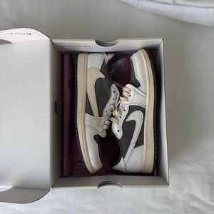 Travis Scott Fragment Dunks